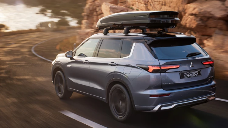 ¿Qué tener en cuenta al comprar un coche para familias numerosas?